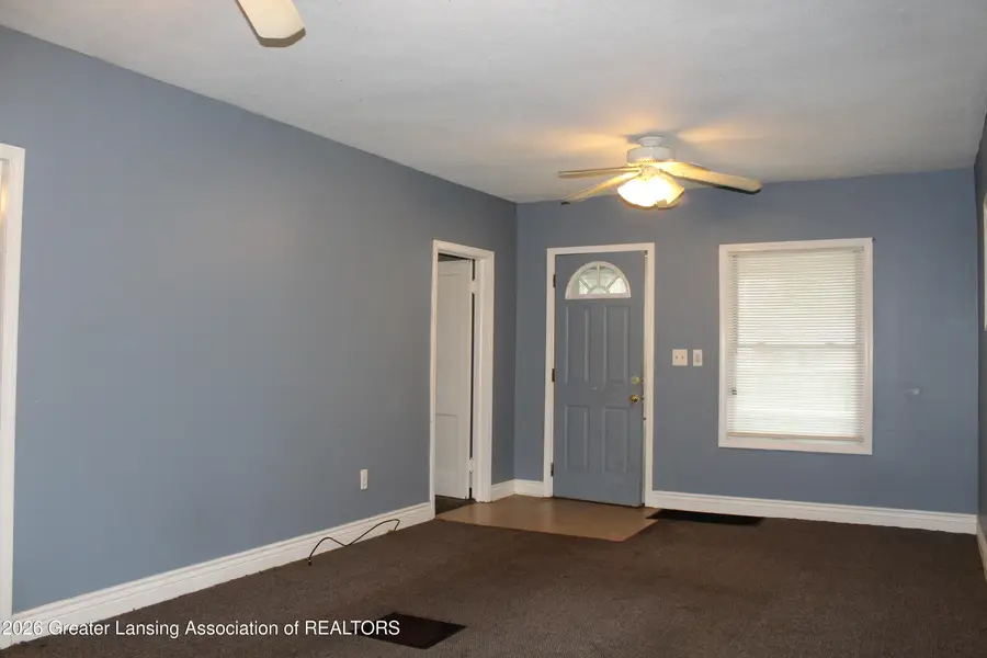 2421 S Rundle Avenue, Lansing, MI 48910 - #3