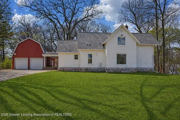 652 E Jefferson Street, Grand Ledge, MI 48837