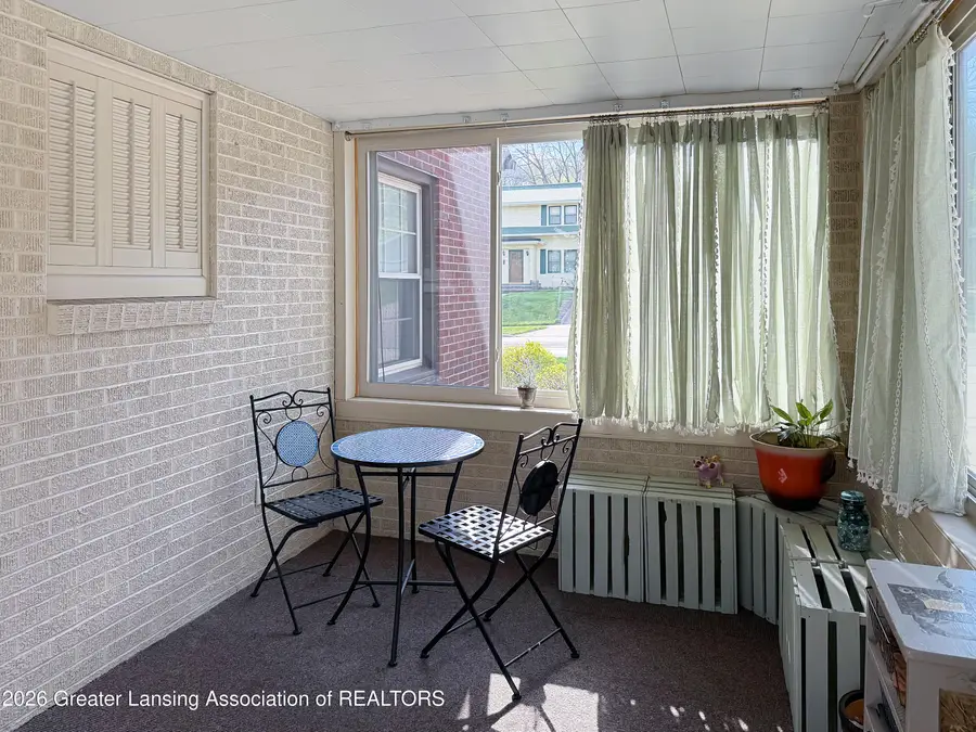 1915 S West Avenue, Jackson, MI 49203 - #3