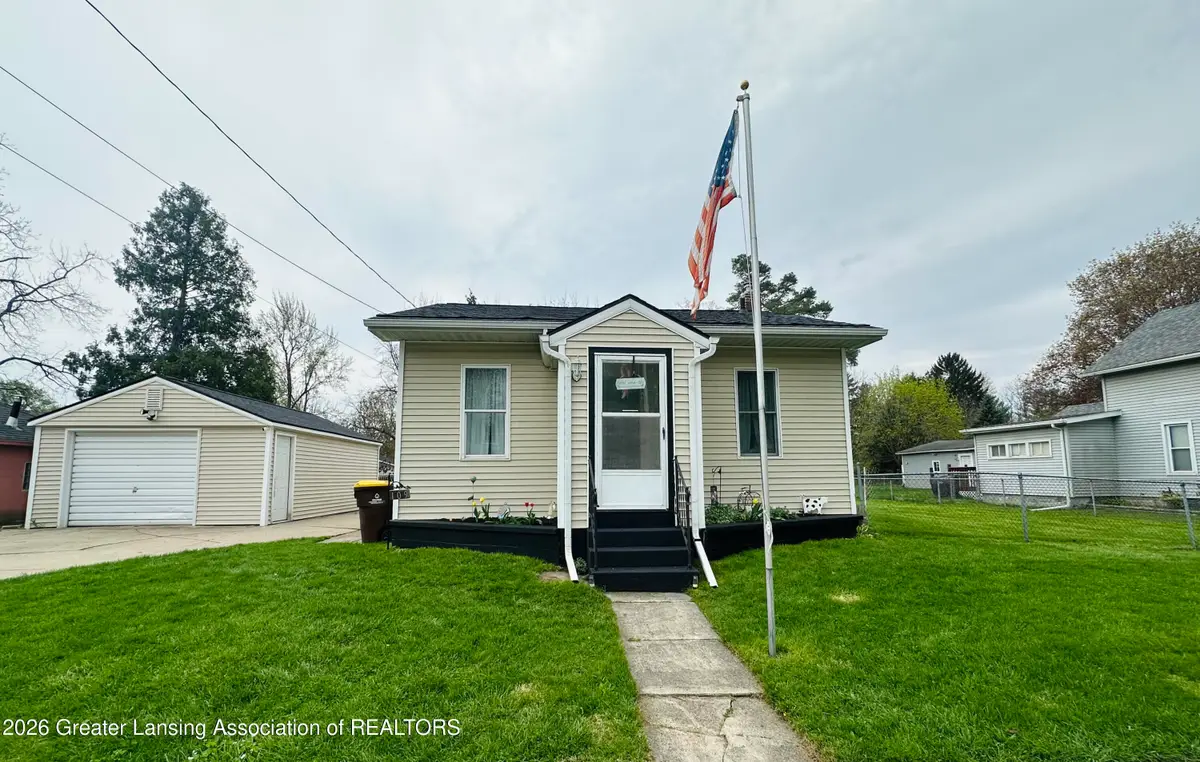 109 Lewis Street, Saint Johns, MI 48879 - #1