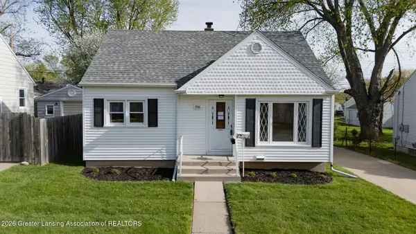 1916 Victor Avenue, Lansing, MI 48910