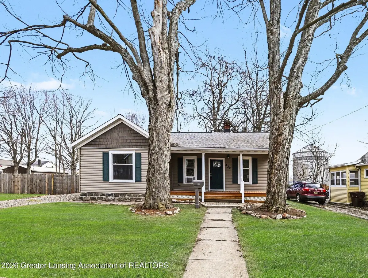 438 N Clinton Street, Charlotte, MI 48813 - #1