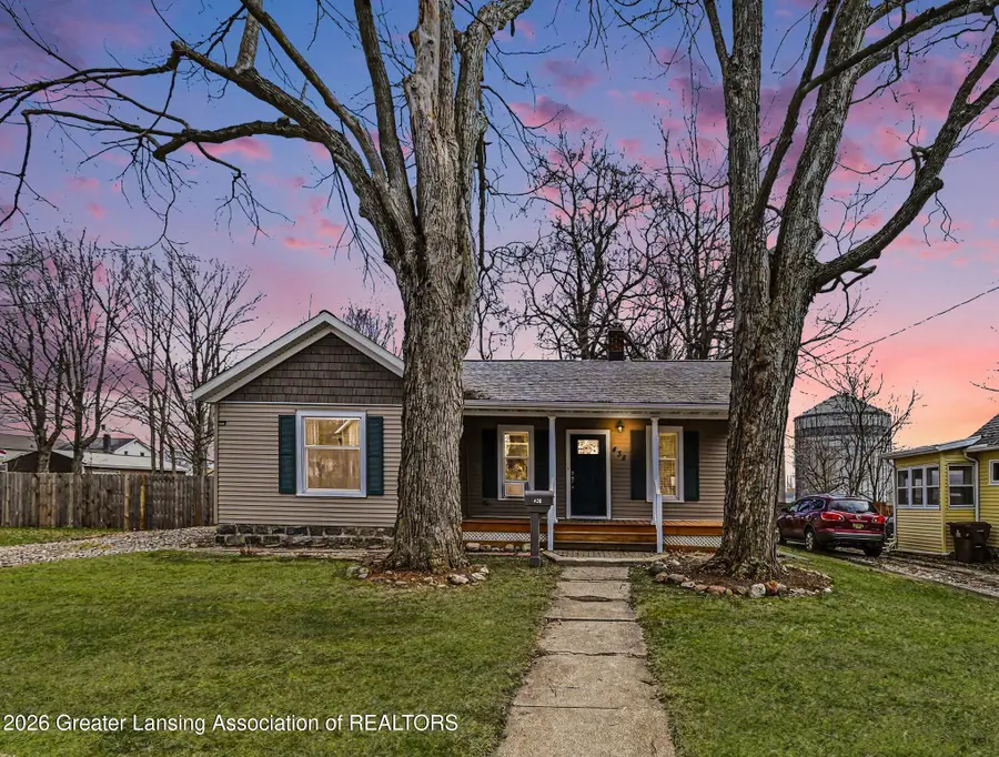 438 N Clinton Street, Charlotte, MI 48813 - #2