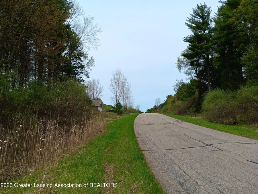 35 Bennington Greens Drive, Owosso, MI 48867 - #3