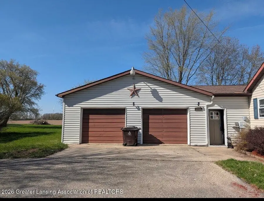 1955 E River Road, Mount Pleasant, MI 48858 - #2