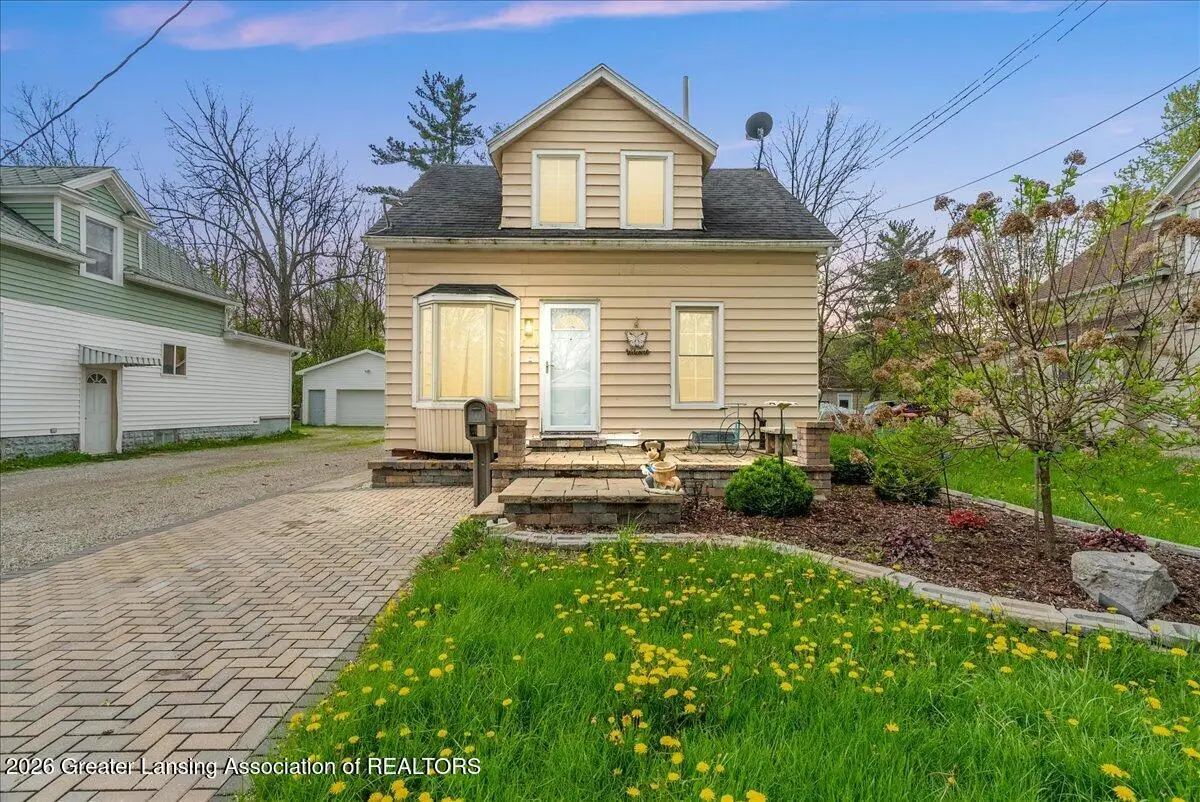 306 E Cavanaugh Road, Lansing, MI 48910 - #1