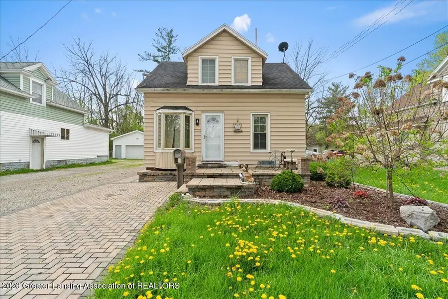 306 E Cavanaugh Road, Lansing, MI 48910 - #2