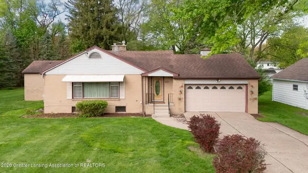 1021 Bretton Road, Lansing, MI 48917