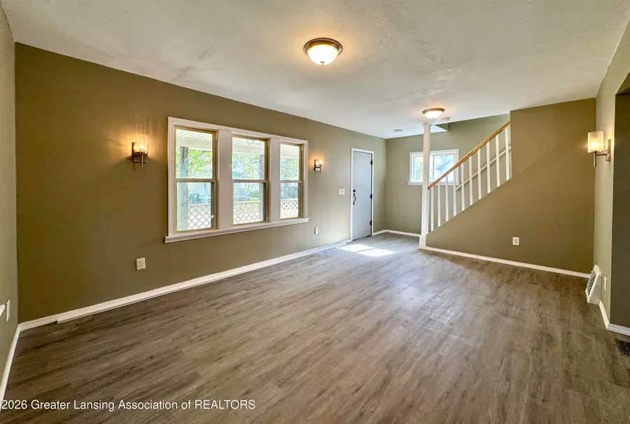 610 Woodbury Avenue, Lansing, MI 48906 - #3