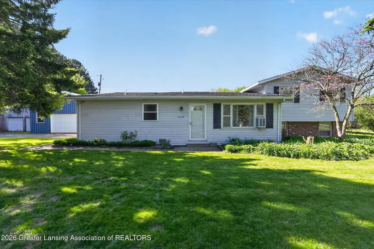 2528 E Nye Highway, Charlotte, MI 48813 - #1