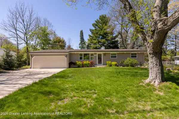 1317 Buckingham Road, Haslett, MI 48840