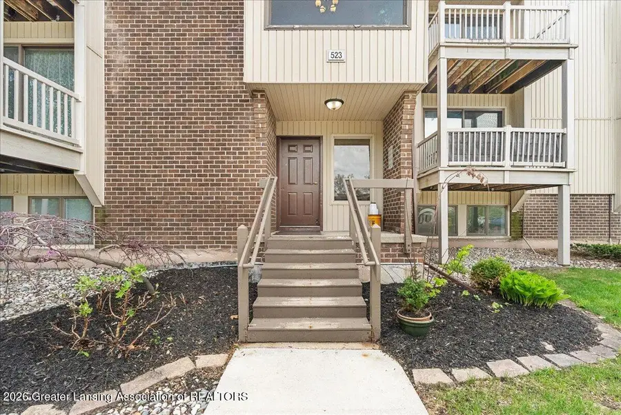 523 Bainbridge Drive #38, East Lansing, MI 48823 - #3