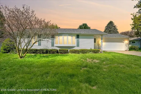 15178 Chetwyn Drive, Lansing, MI 48906
