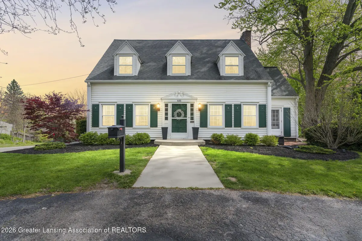 603 E Jefferson Street, Grand Ledge, MI 48837 - #1
