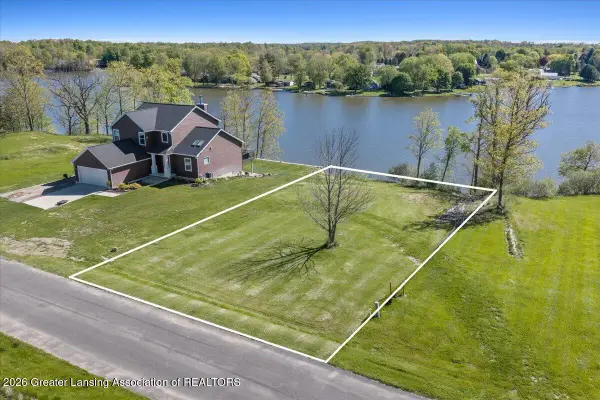 448 S Lakeside Drive, Perrinton, MI 48871