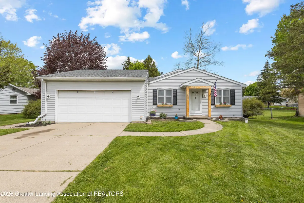 1222 W Herbison Road, Dewitt, MI 48820 - #1