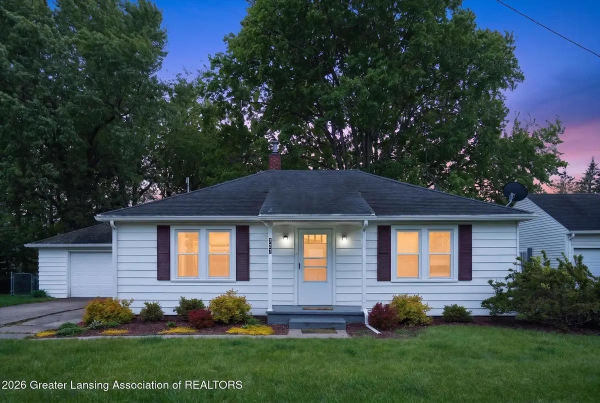 727 Center Street, Mason, MI 48854 - #1