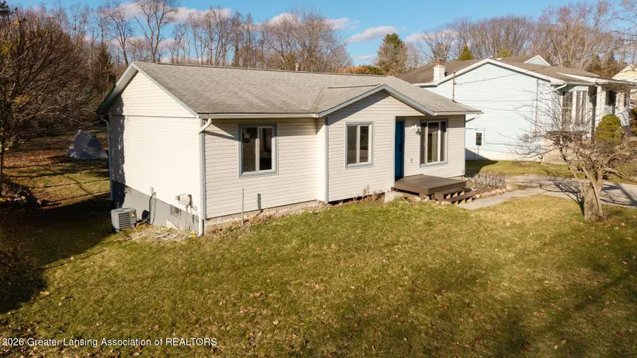 2127 Robinson Road, Lansing, MI 48910 - #3