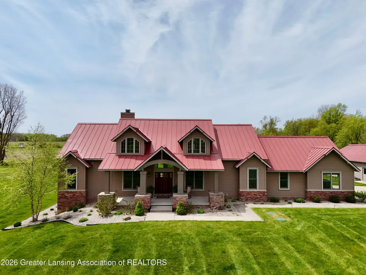 10272 S Wacousta Road, Dewitt, MI 48820 - #1