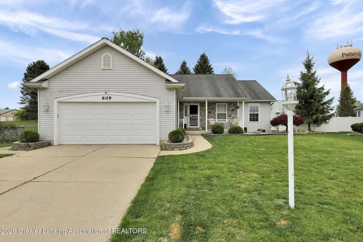 609 Laurens Way, Potterville, MI 48876 - #1