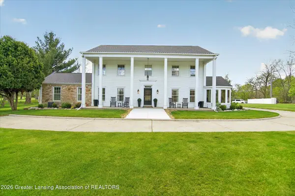 125 W Riverside Street, Williamston, MI 48895