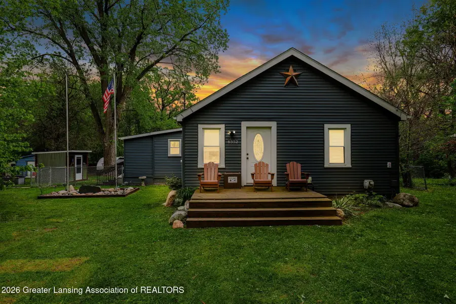 6352 Porter Avenue, East Lansing, MI 48823 - #2