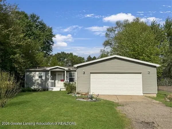 2105 Burton Avenue, Holt, MI 48842