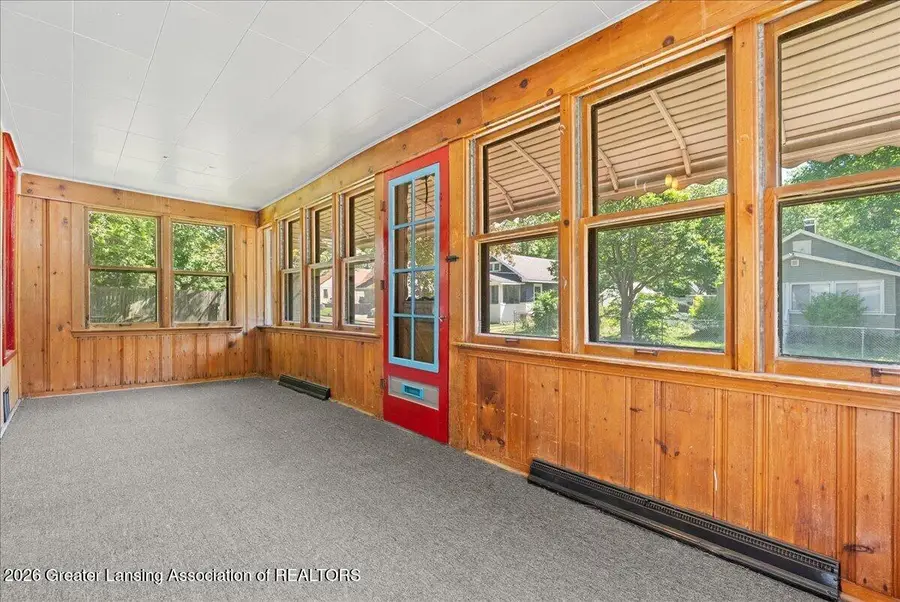 536 Leslie Street, Lansing, MI 48912 - #2