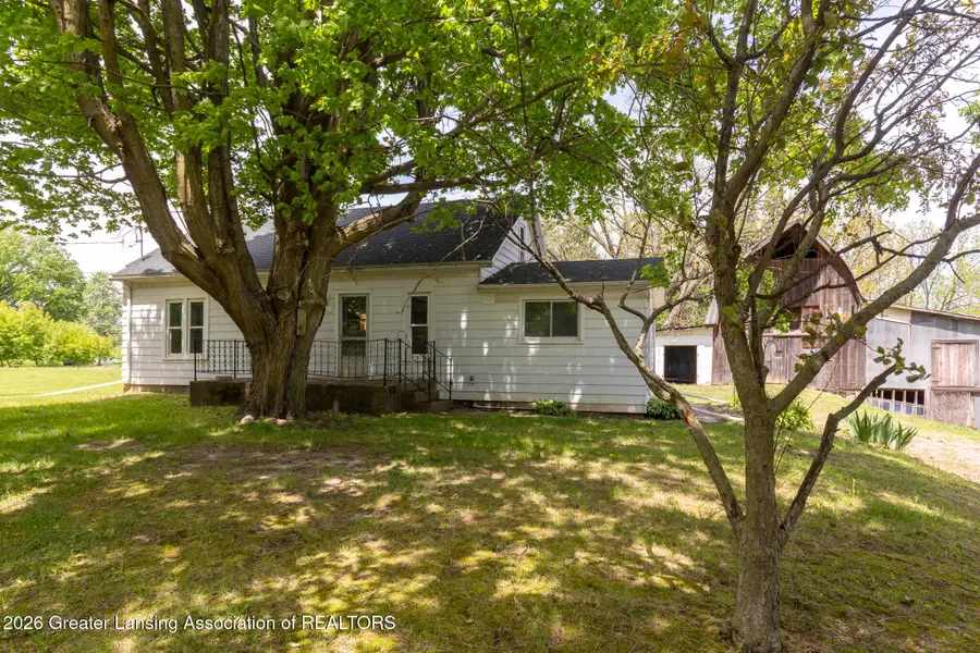1008 W Grand River Road, Laingsburg, MI 48848 - #2