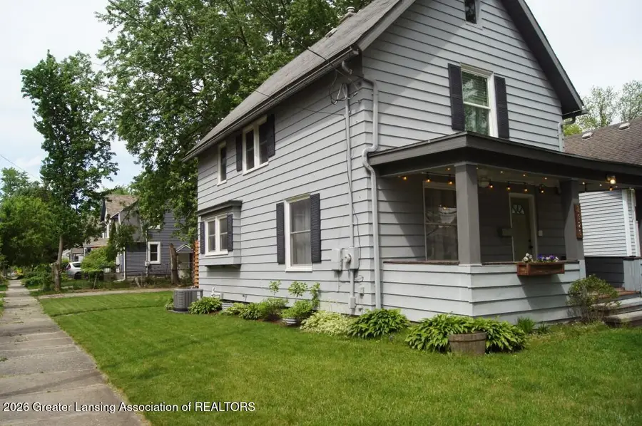 1320 W Lenawee Street, Lansing, MI 48915 - #2