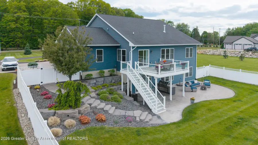 3950 W Howe Road, Dewitt, MI 48820 - #2