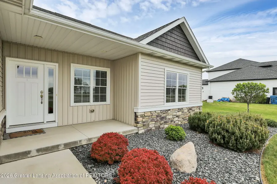 10416 Prairie View Court, Freeland, MI 48623 - #2