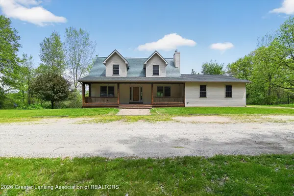 1300 E Round Lake Road, DeWitt, MI 48820