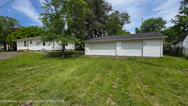 825 Dunlap Street, Lansing, MI 48910