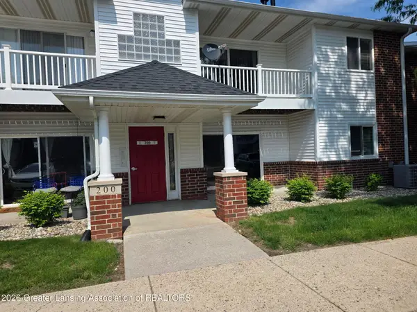 203 Carom Circle, Mason, MI 48854