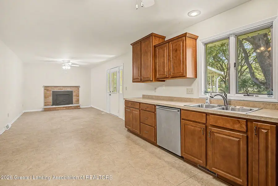 4039 N Pine Dell Drive, Lansing, MI 48911 - #3