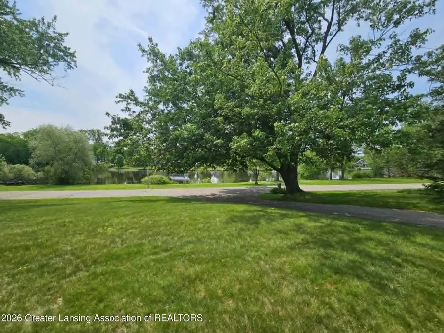 231 Mcarthur River Drive, Eaton Rapids, MI 48827 - #2