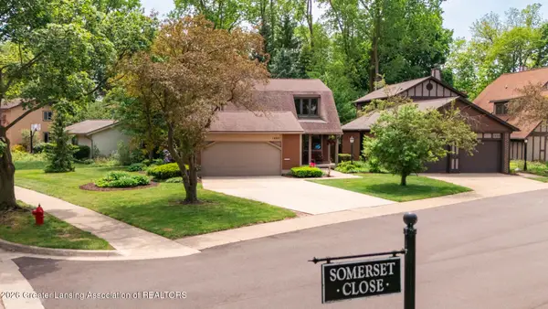 1400 Somerset Close, East Lansing, MI 48823