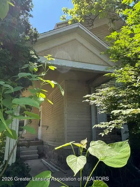 1213 W Ottawa Street, Lansing, MI 48915 - #1