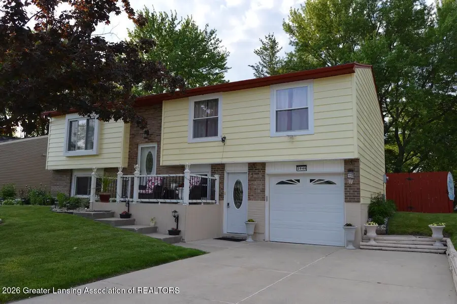 3948 Gilford Circle, Lansing, MI 48911 - #3