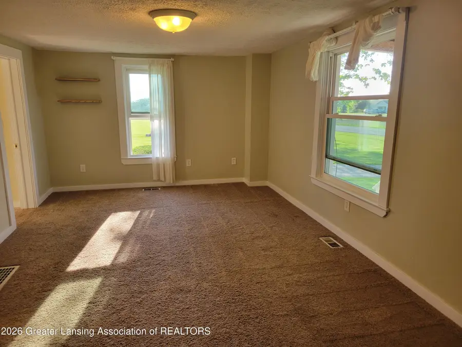 4609 W Pratt Road, Dewitt, MI 48820 - #2