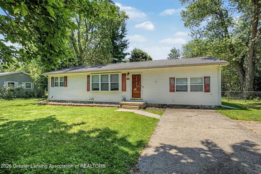 604 Cumberland Drive, Eaton Rapids, MI 48827 - #2
