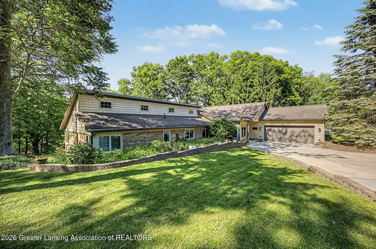 6187 Willow Highway, Grand Ledge, MI 48837 - #1