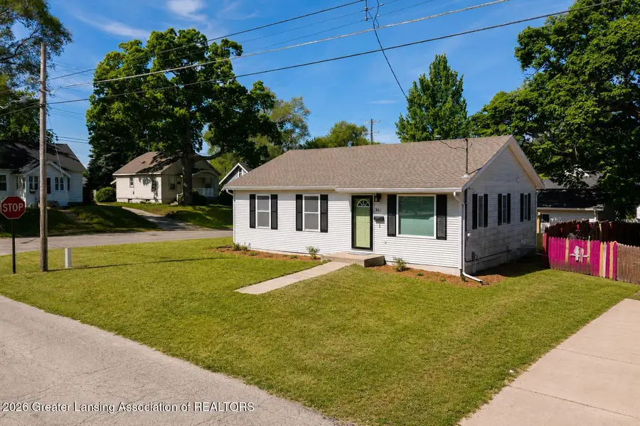 861 Carlton Avenue, Grand Rapids, MI 49503 - #2