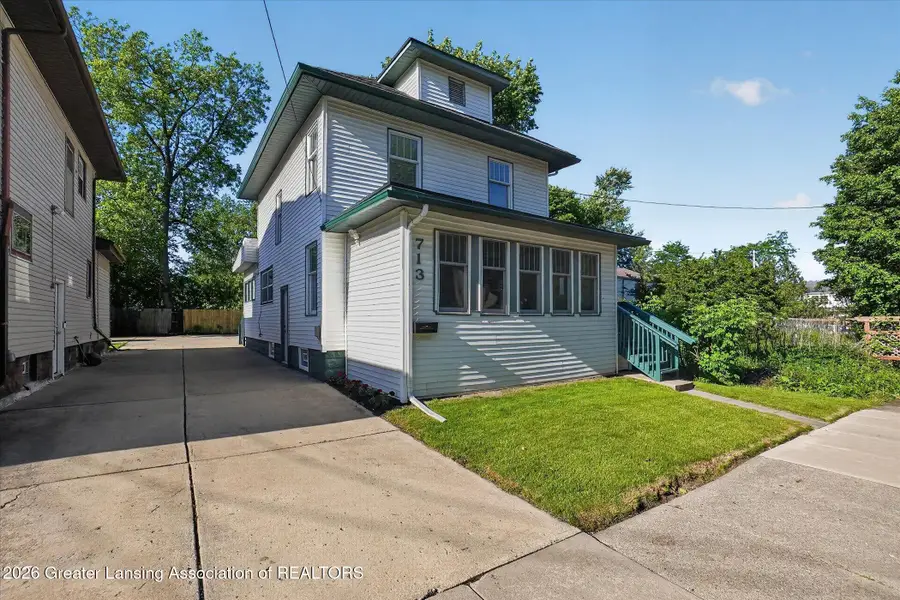 713 W Lapeer Street, Lansing, MI 48915 - #2
