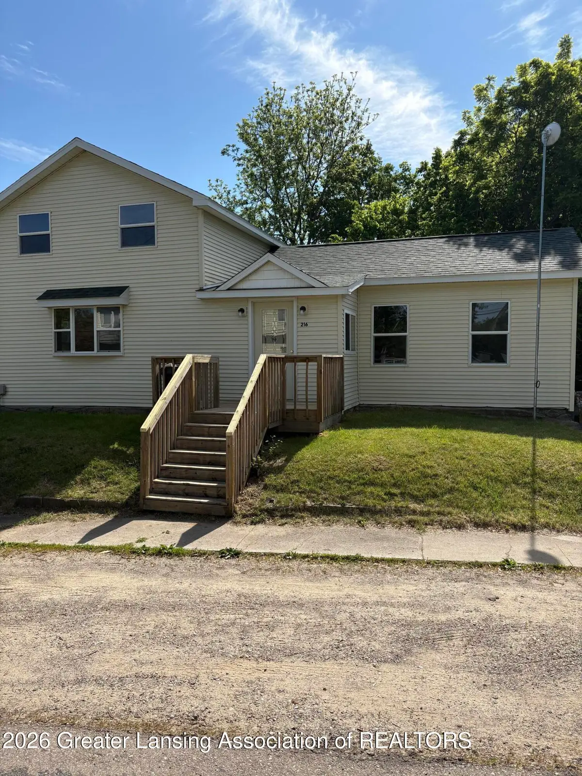 216 N Maple Street, Maple Rapids, MI 48853 - #1
