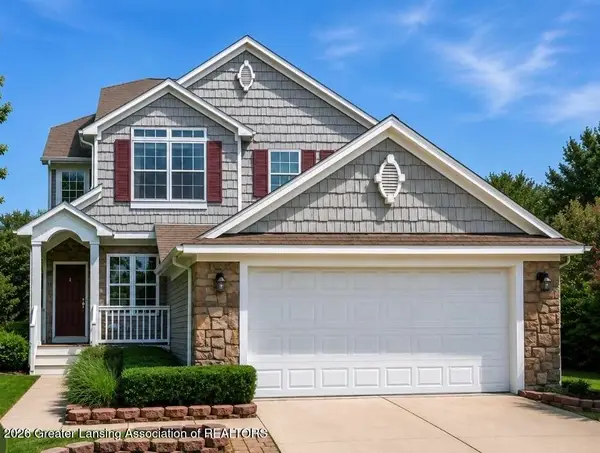 6784 Cotswald Drive, Grand Ledge, MI 48837