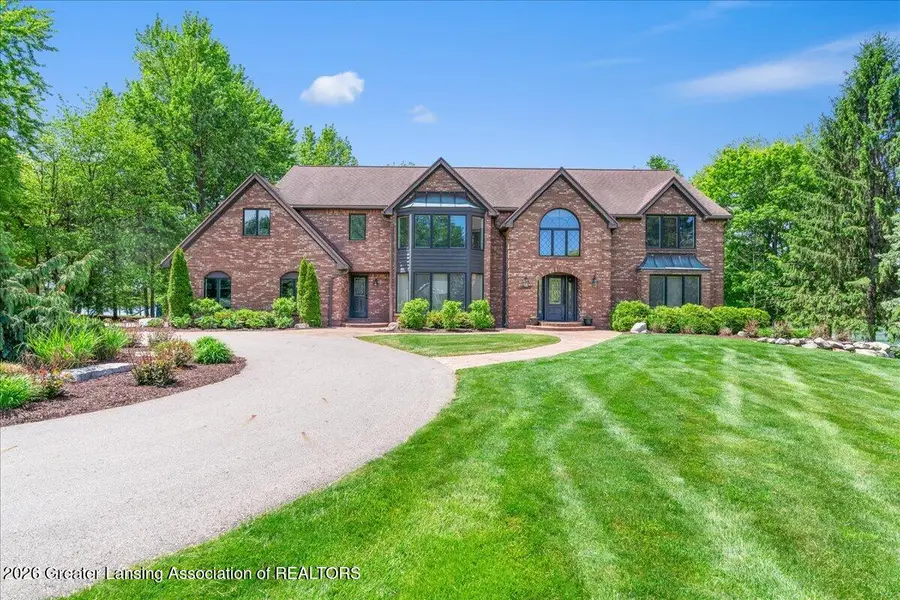 808 E Geneva Drive, Dewitt, MI 48820 - #3