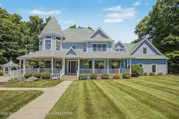 8628 Hearth Stone Way, Grand Ledge, MI 48837