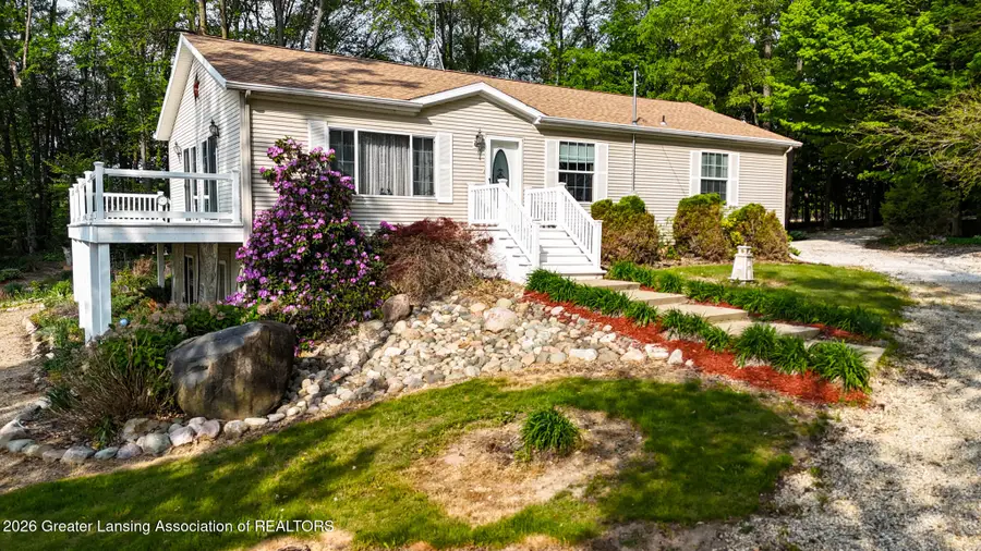 5048 S Bradley Road, Charlotte, MI 48813 - #2